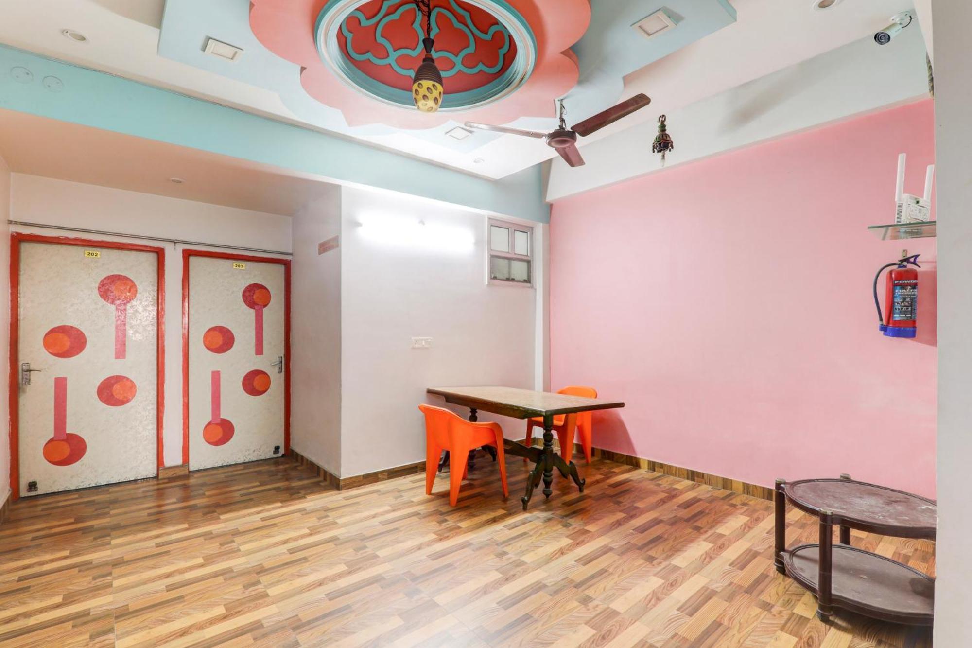 Hotel O Intercity Inn Лакнау Екстериор снимка